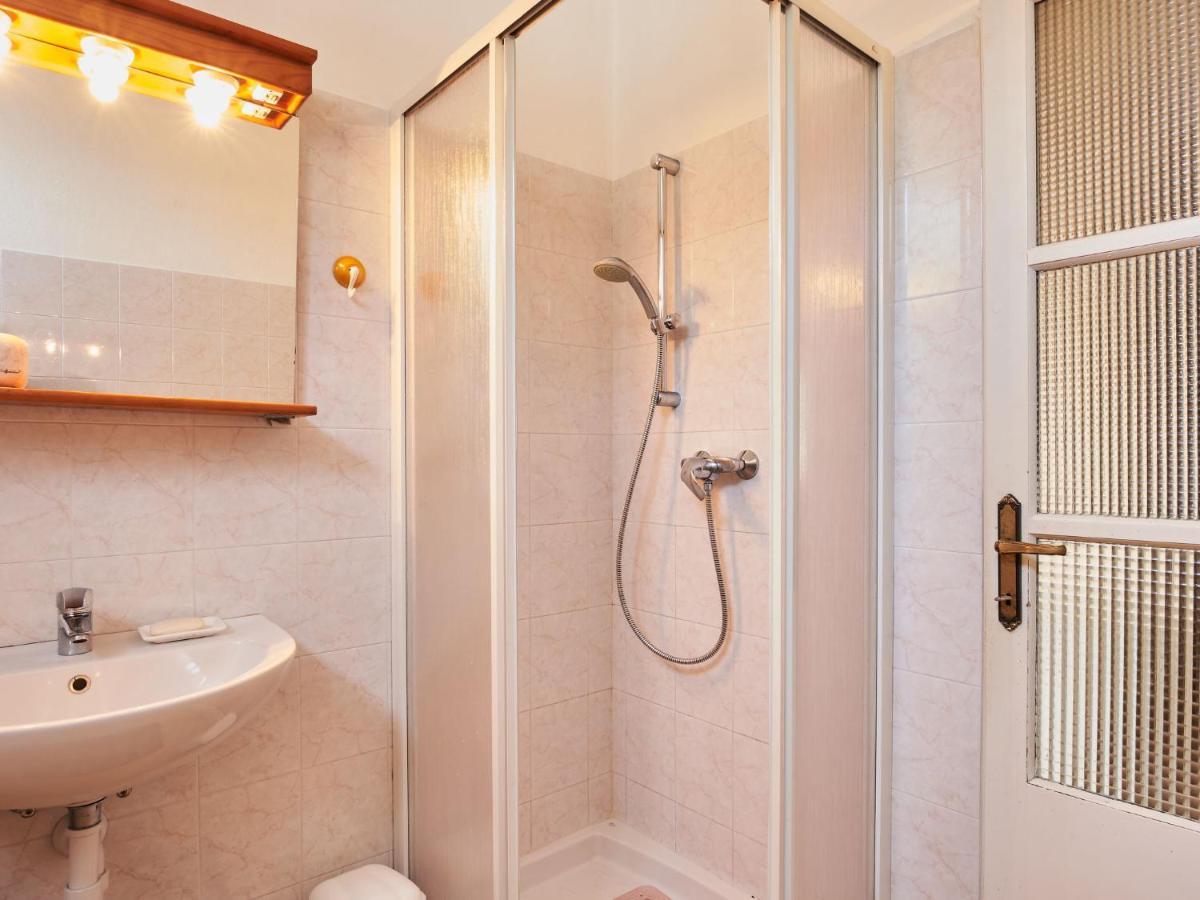 Apartment Banca By Interhome Pianello Del Lario Exteriör bild